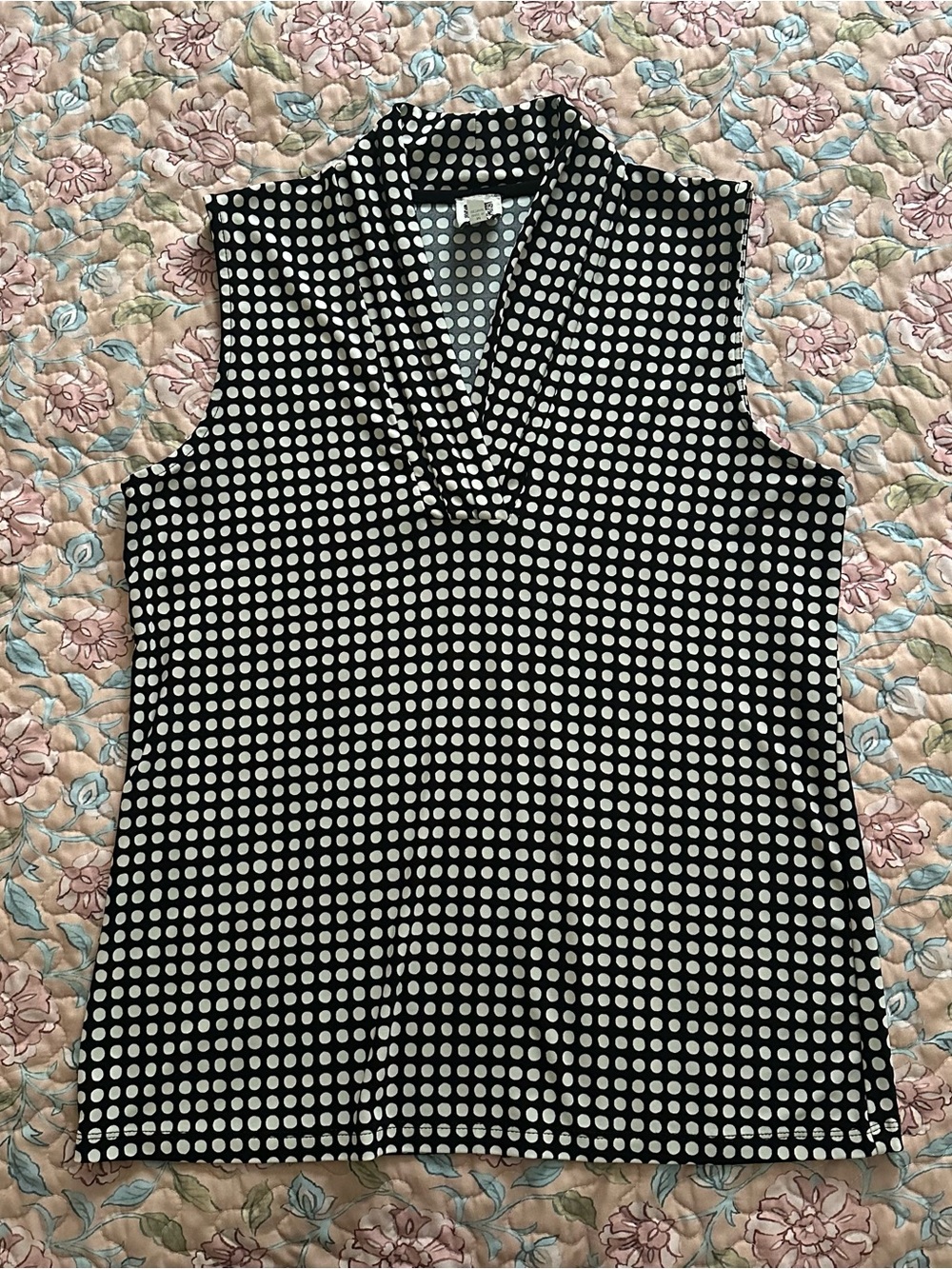 Anne Klein Black & White Polka Dot Sleevless Women’s Top